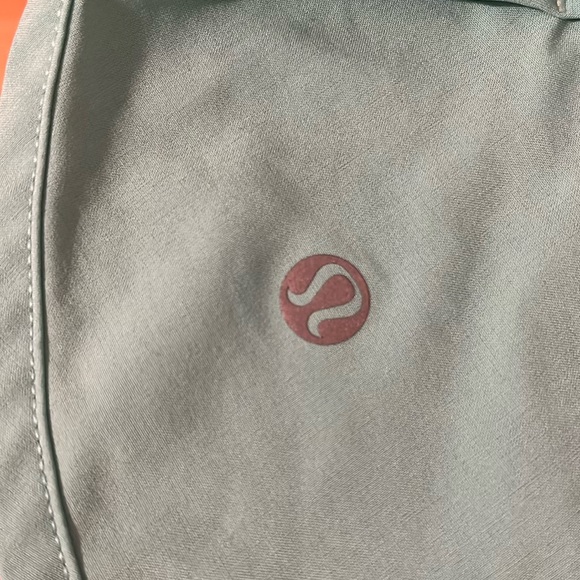 Lululemon Mint Green Size 6 Speed up Shorts - Picture 3 of 7